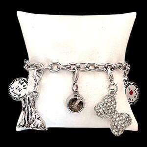New Dog Themed Charm Bracelet Best in Show Bone Crystal Accent Silver Tone - 12S